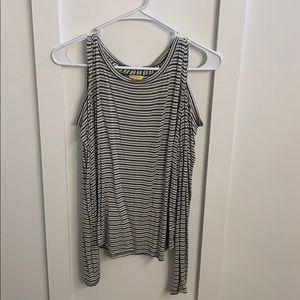 Open shoulder striped long sleeve